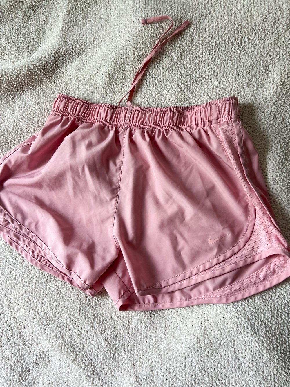 (nike) bubblegum pink dri-fit women’s activewear shorts size medium